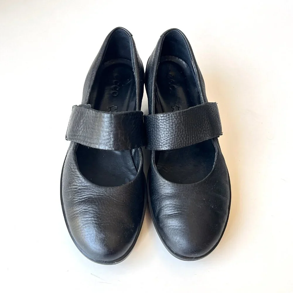 Women's ECCO Skyler Black Leather Mary Jane Wedge Shoes Size 9